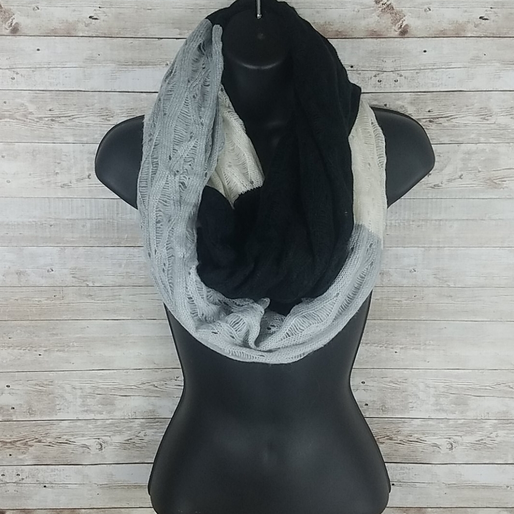 Fashion Scarf, blk, whte and gray infinity scarf. - Picture 2 of 8